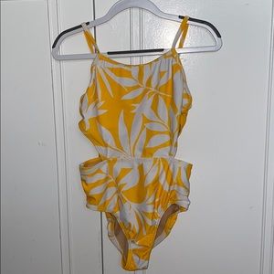 Old Navy Girls Swimsuit Size 10